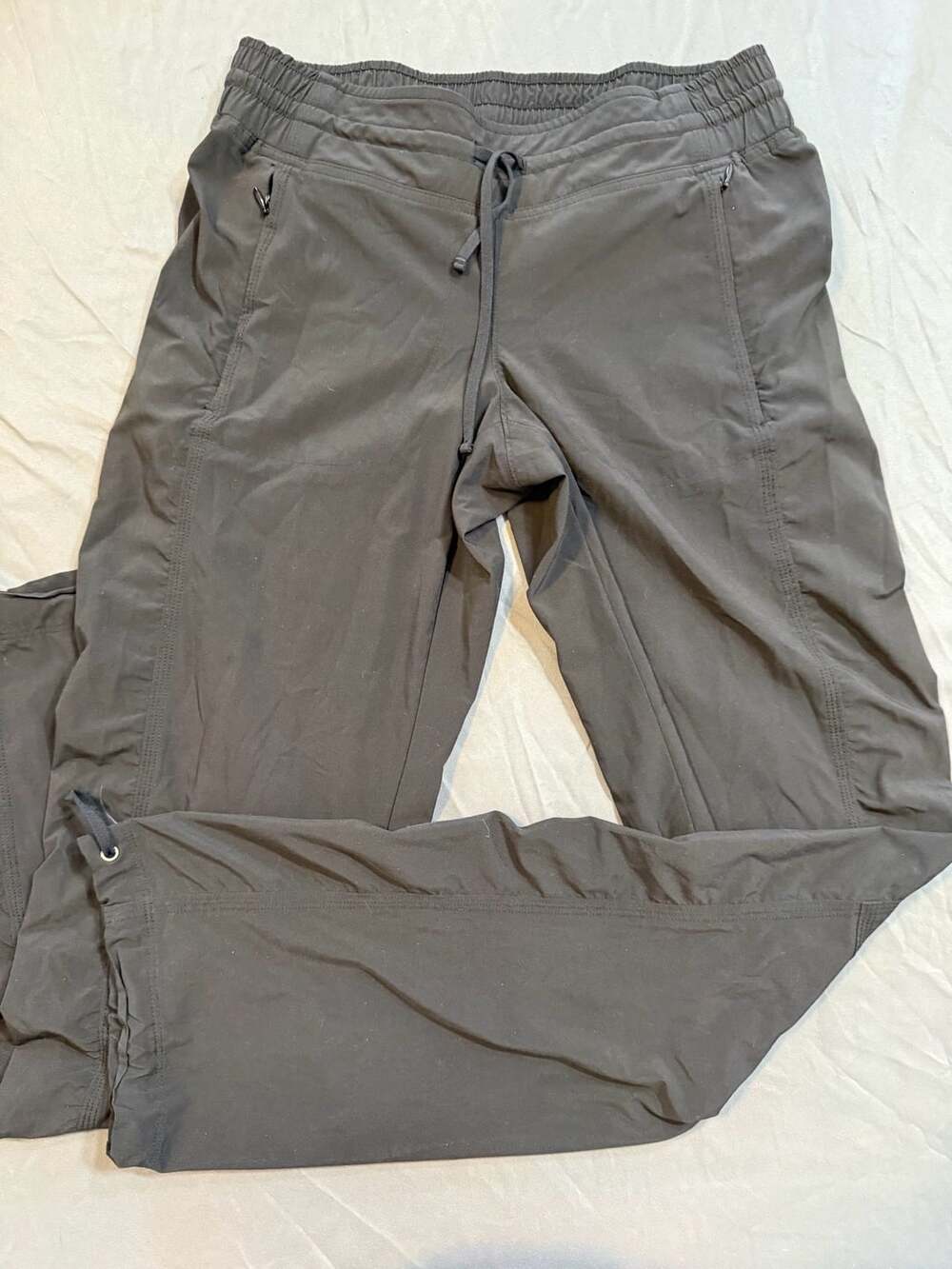 Athleta Women’s Size 0 Black Stretch Hiking Travel Cargo Pants Drawstring